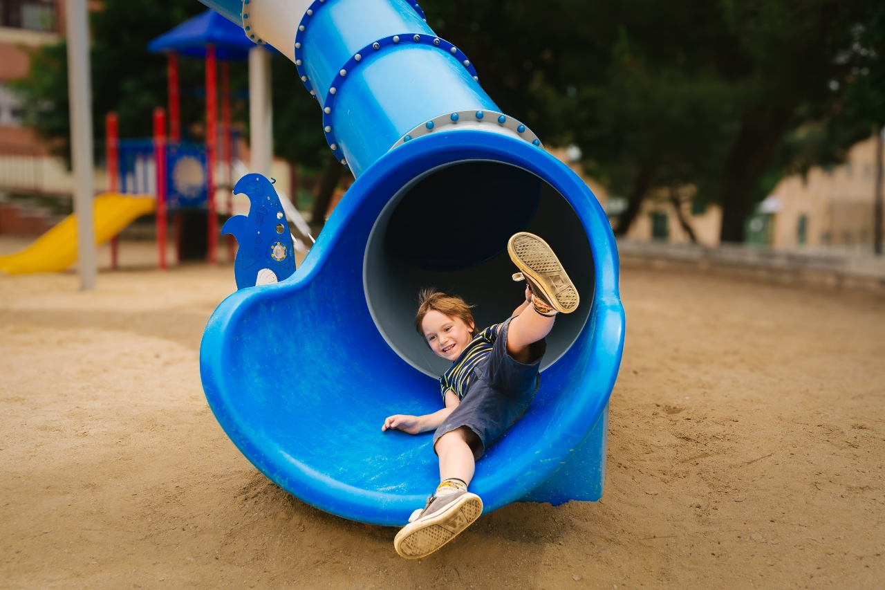 Játszótéri balesetek: Hogyan előzzük meg a leggyakoribb sérüléseket?